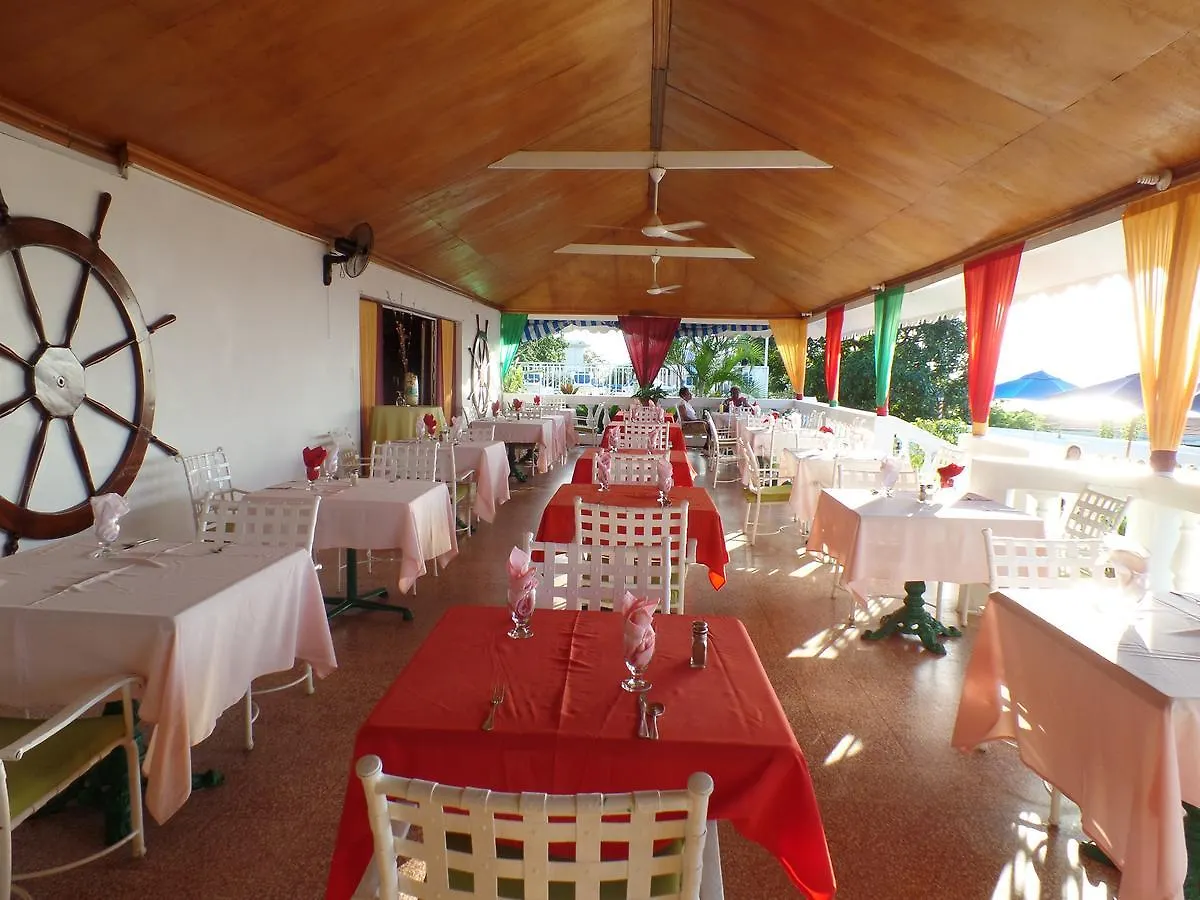 Hipstrip Beach Studio @ Montego Bay Club Resort Apartment